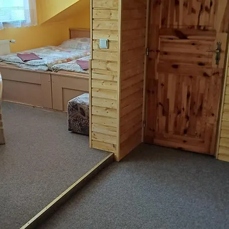 - Restaurace Na Vysince Гостевой дом 3*