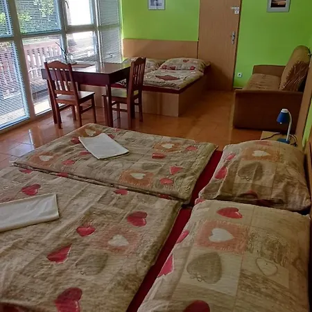 - Restaurace Na Vysince 3* Турнов