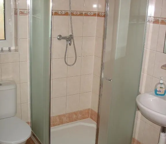 - Restaurace Na Výšince 3* Turnov