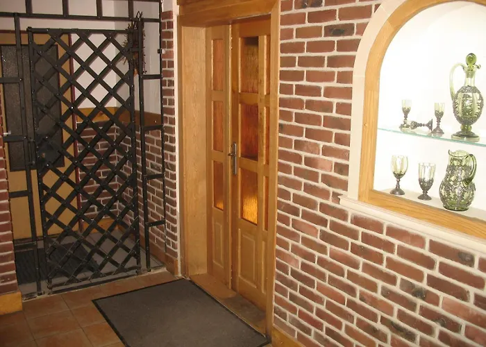 - Restaurace Na Výšince 3* Turnov